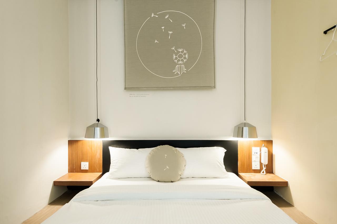 Bunk & Bilik Hotel Sri Petaling Куала Лумпур Екстериор снимка