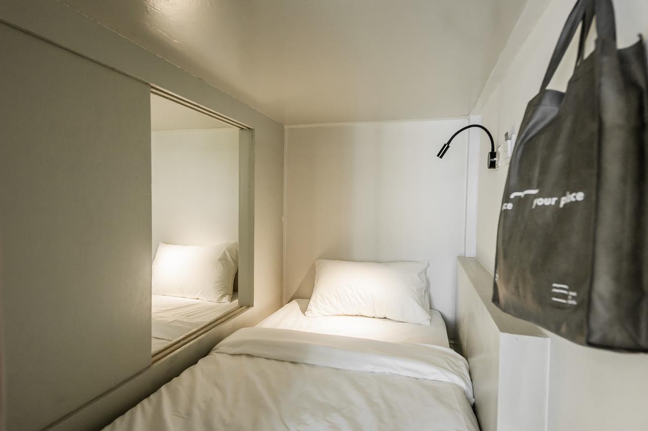 Bunk & Bilik Hotel Sri Petaling Куала Лумпур Екстериор снимка