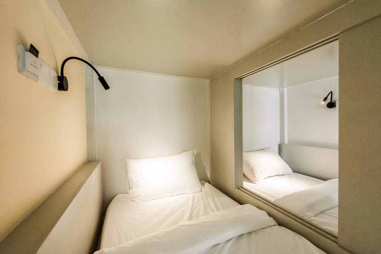 Bunk & Bilik Hotel Sri Petaling Куала Лумпур Екстериор снимка