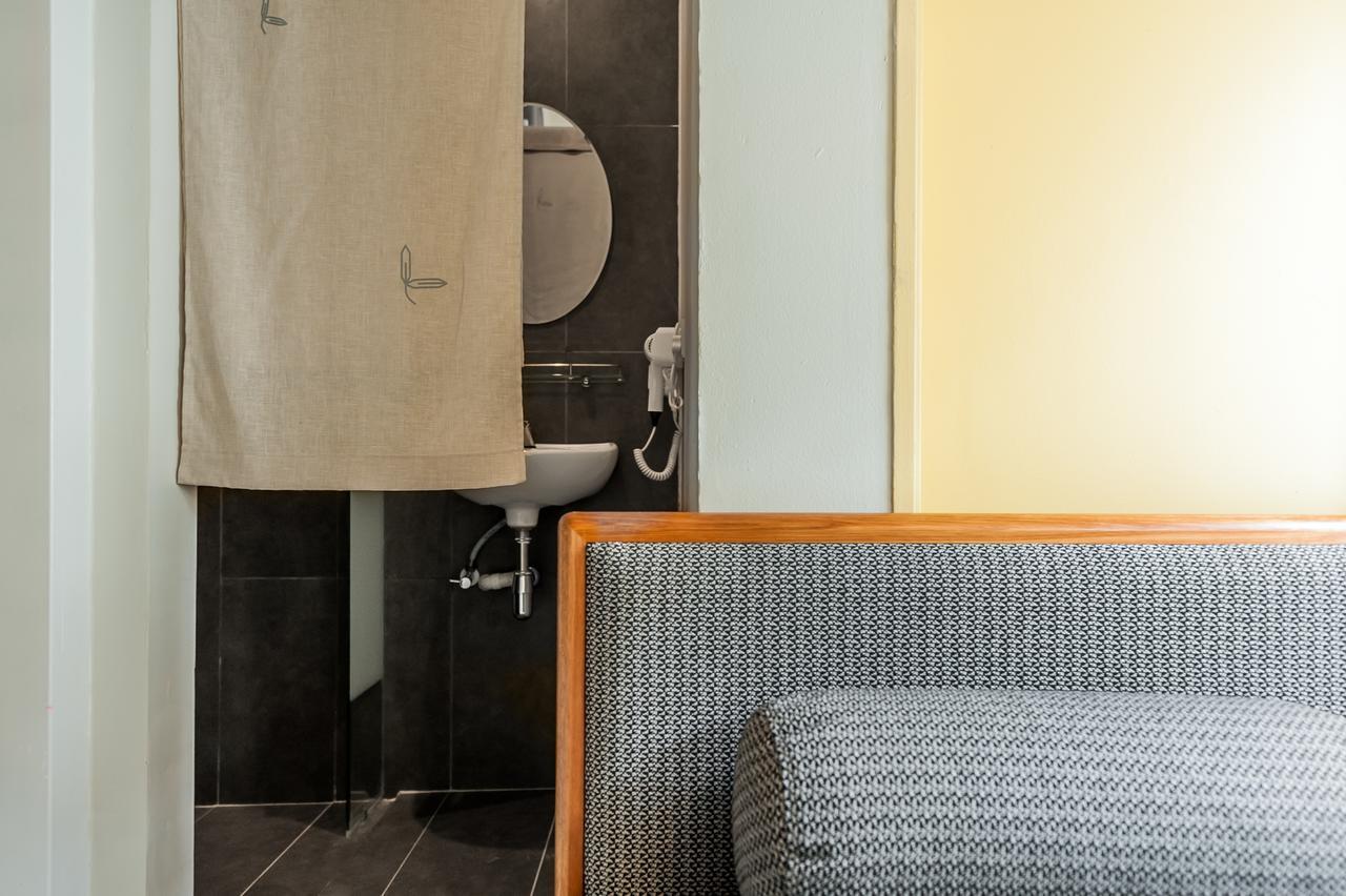 Bunk & Bilik Hotel Sri Petaling Куала Лумпур Екстериор снимка